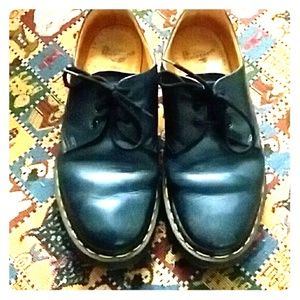 Women's blue Dr Martens Size US 7 UK 5.